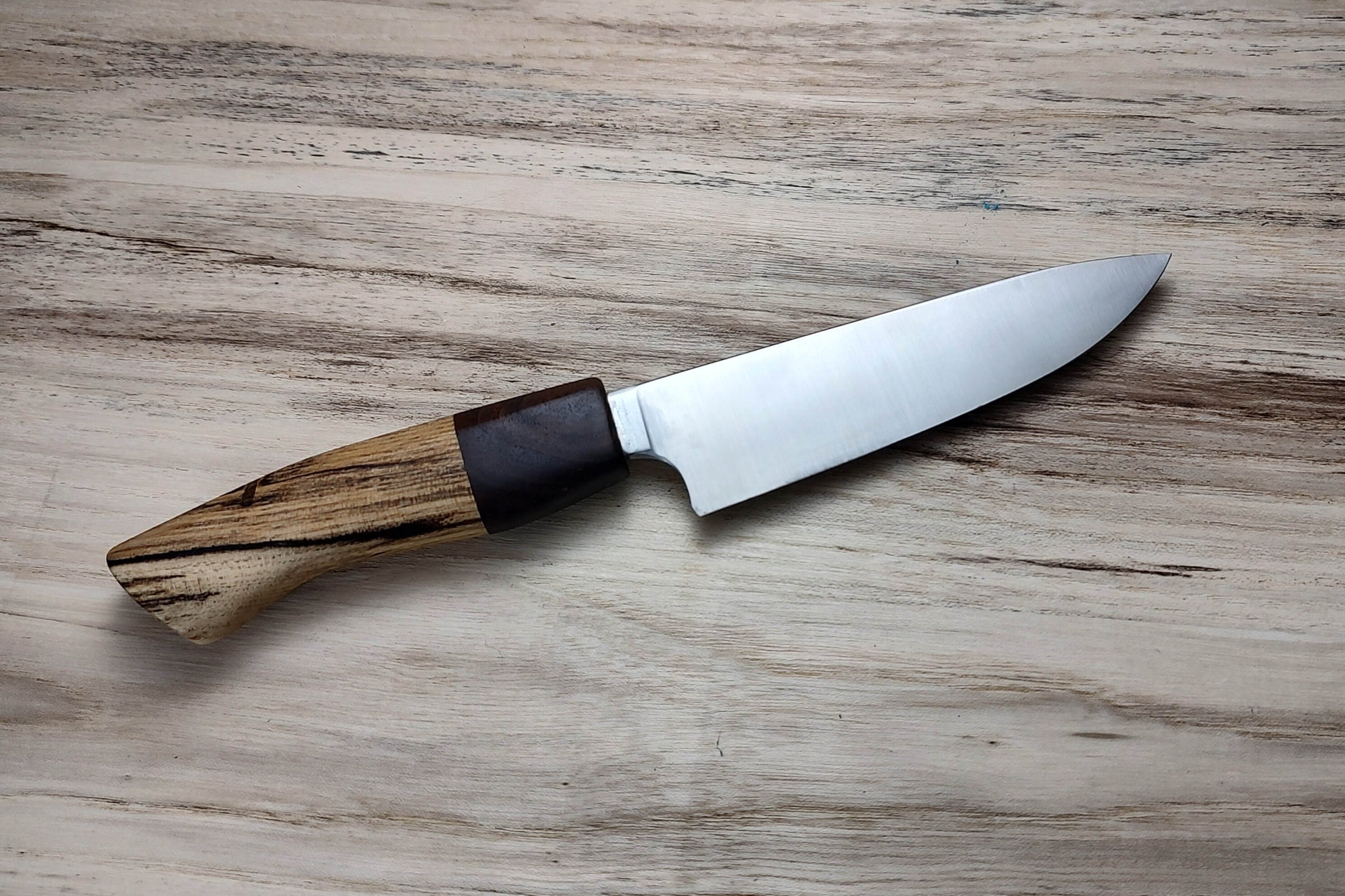Kitchen utility store knife